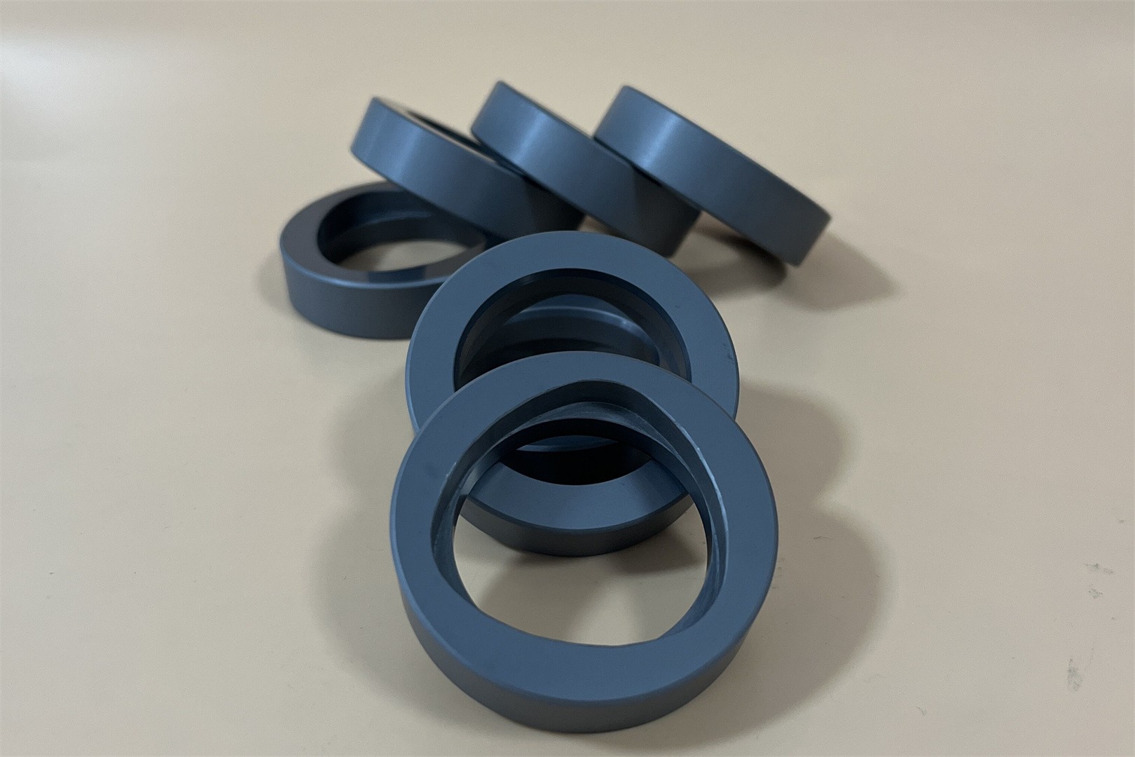 Silicon carbide mechanical pump shaft seals