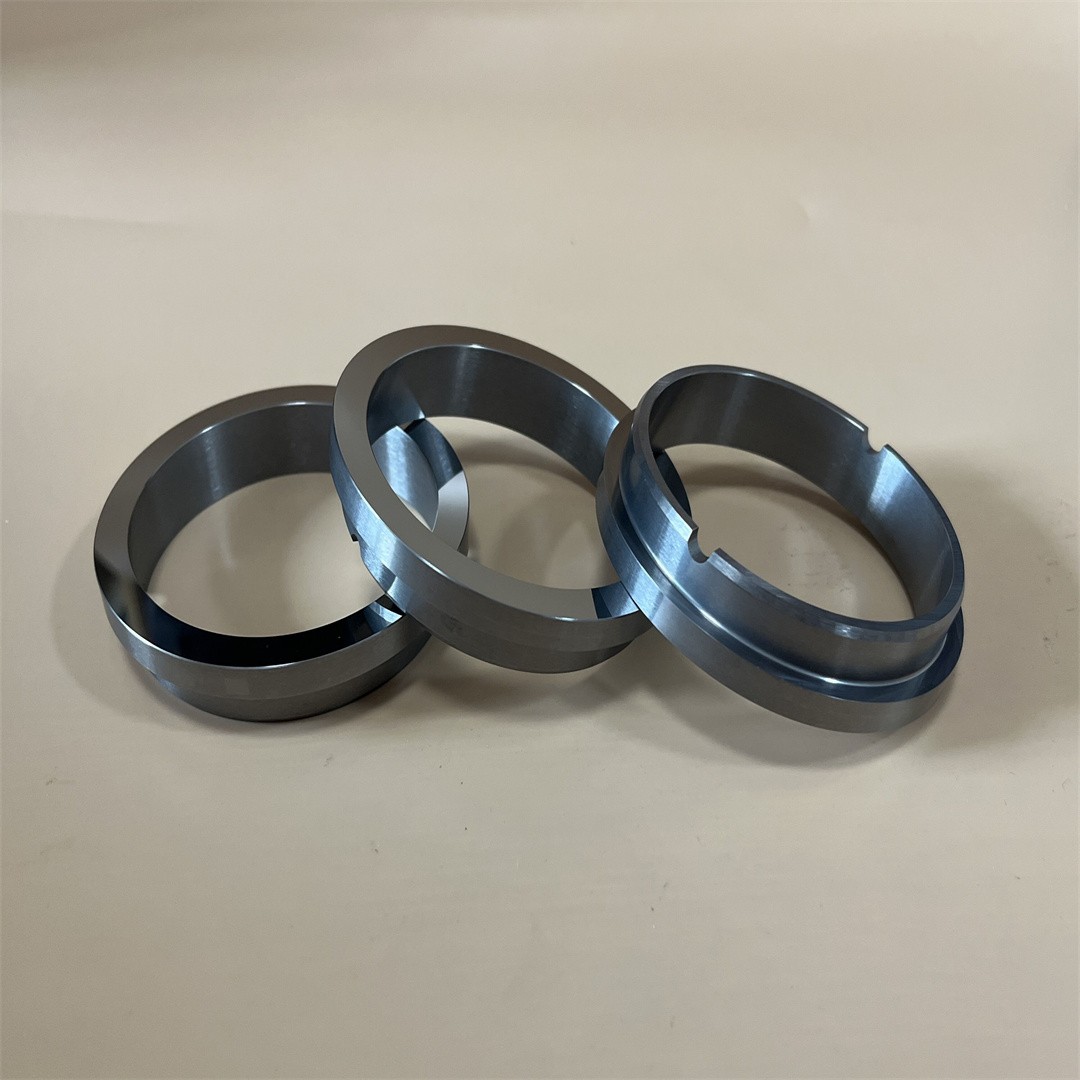 Tungsten carbide pump mechanical seal